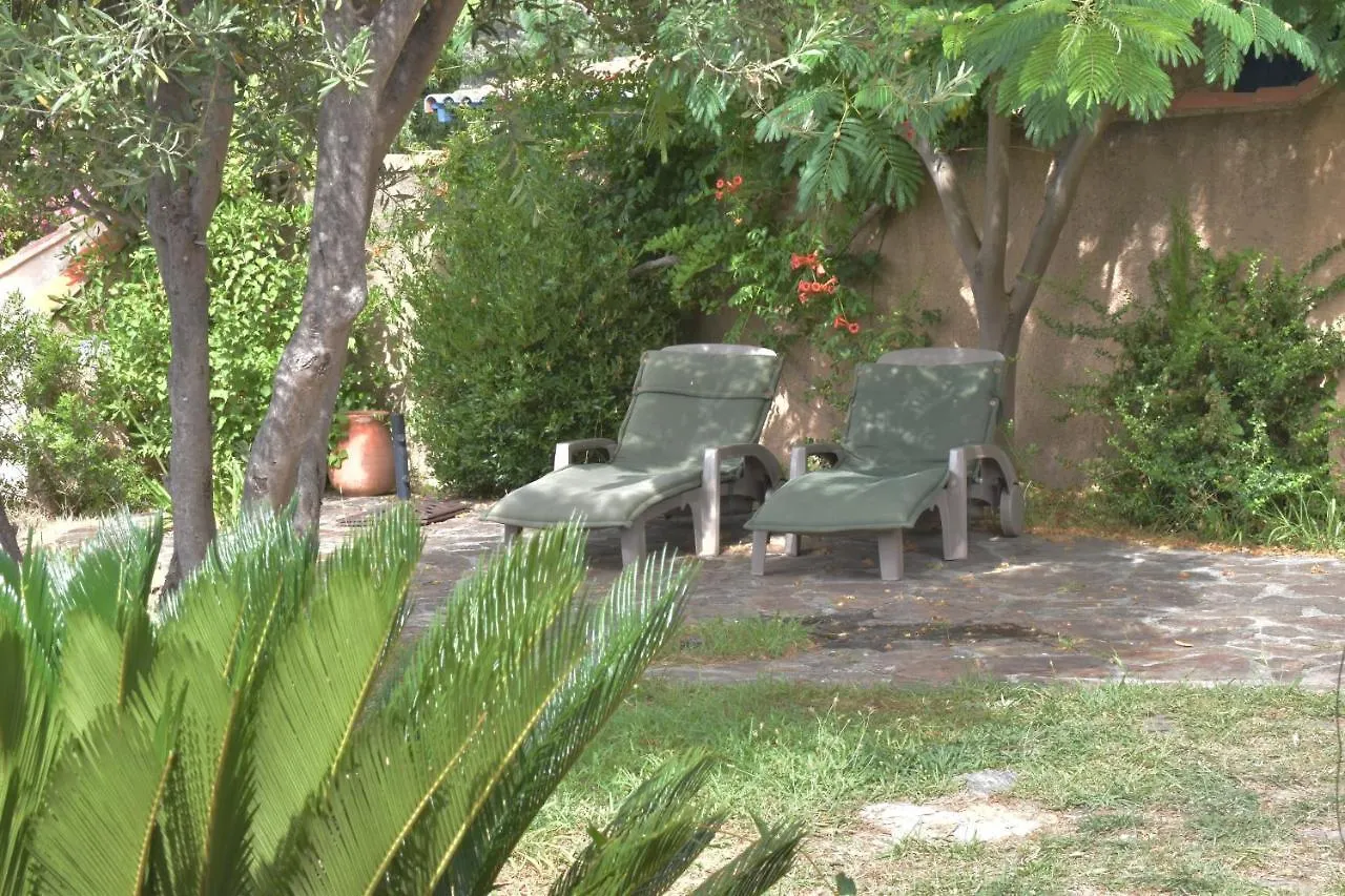 Petit Mas Au Paradis Avec Piscine Pour 6 Personnes La Londe-les-Maures Casa vacanze